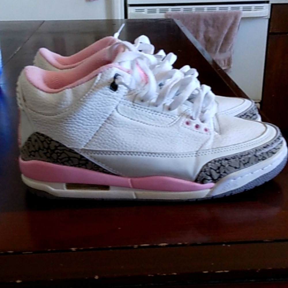 Jordan 3's